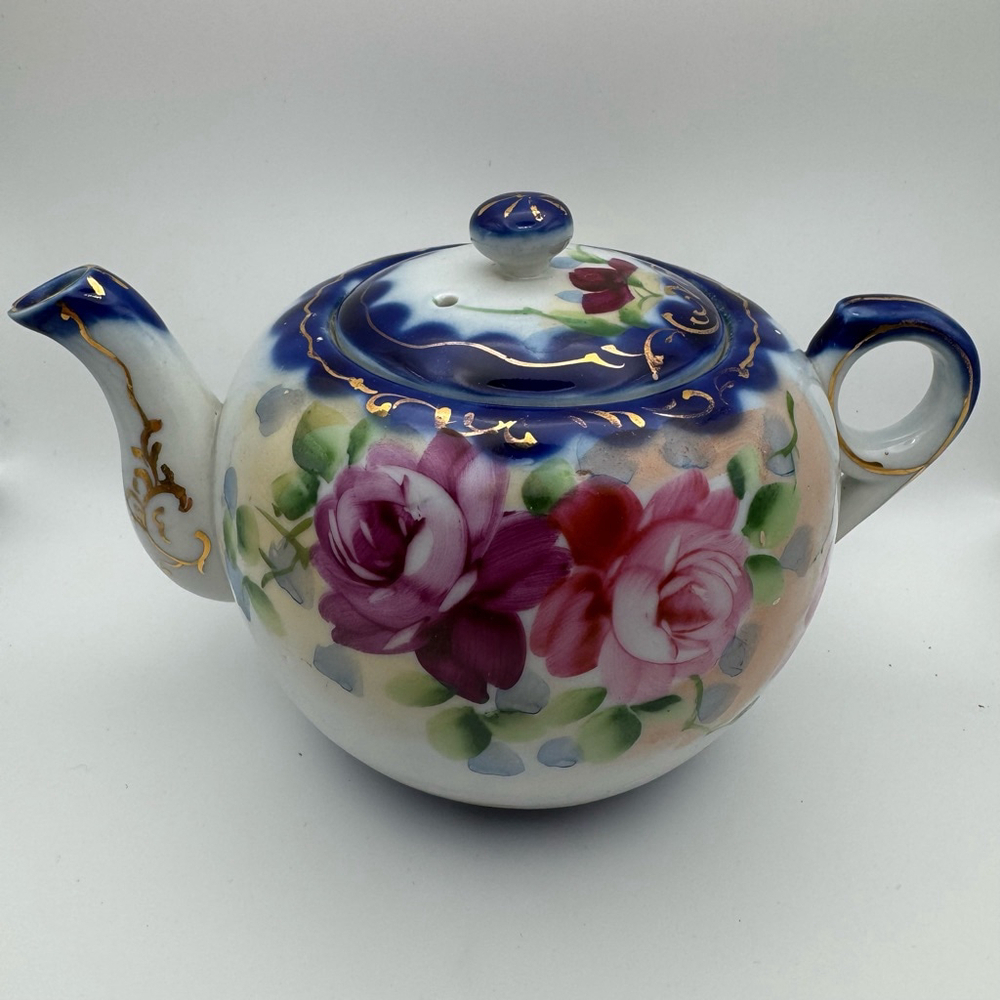 19th-20th Century Nippon Teapot, Floral Design, White and Blue